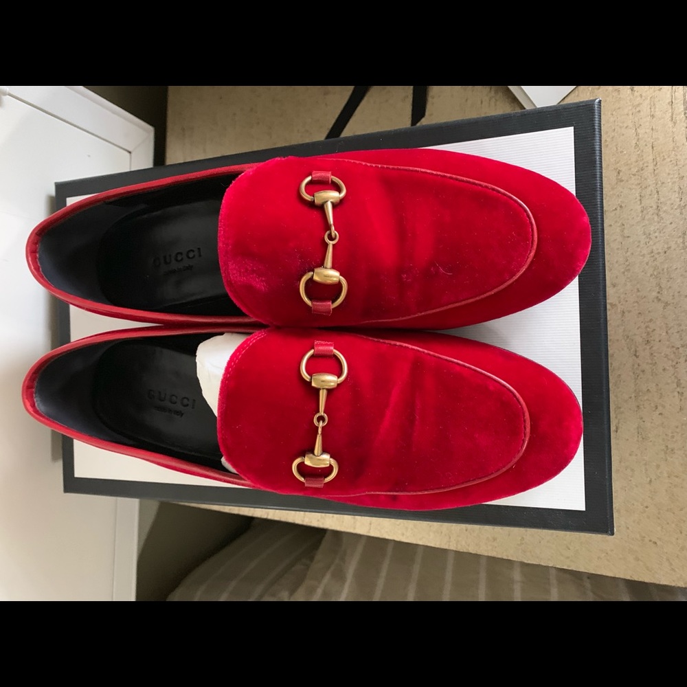 Gucci Jordaan red velvet loafers 37.5